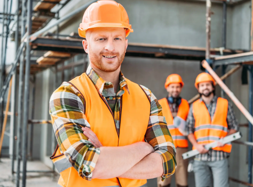 builders in the Bay of Islands