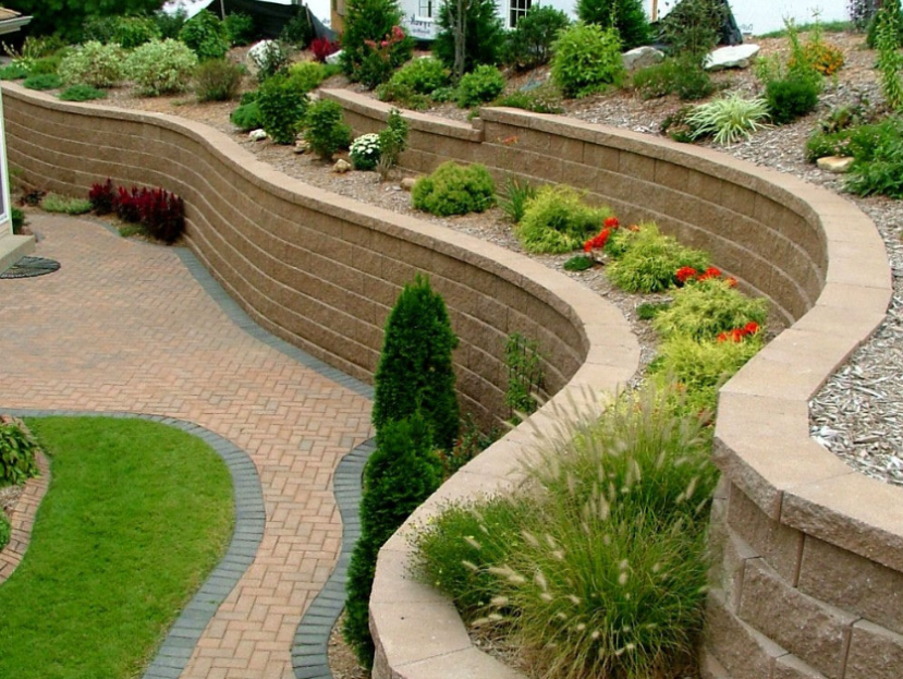 retaining wall specialists